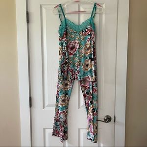Natori pajama set